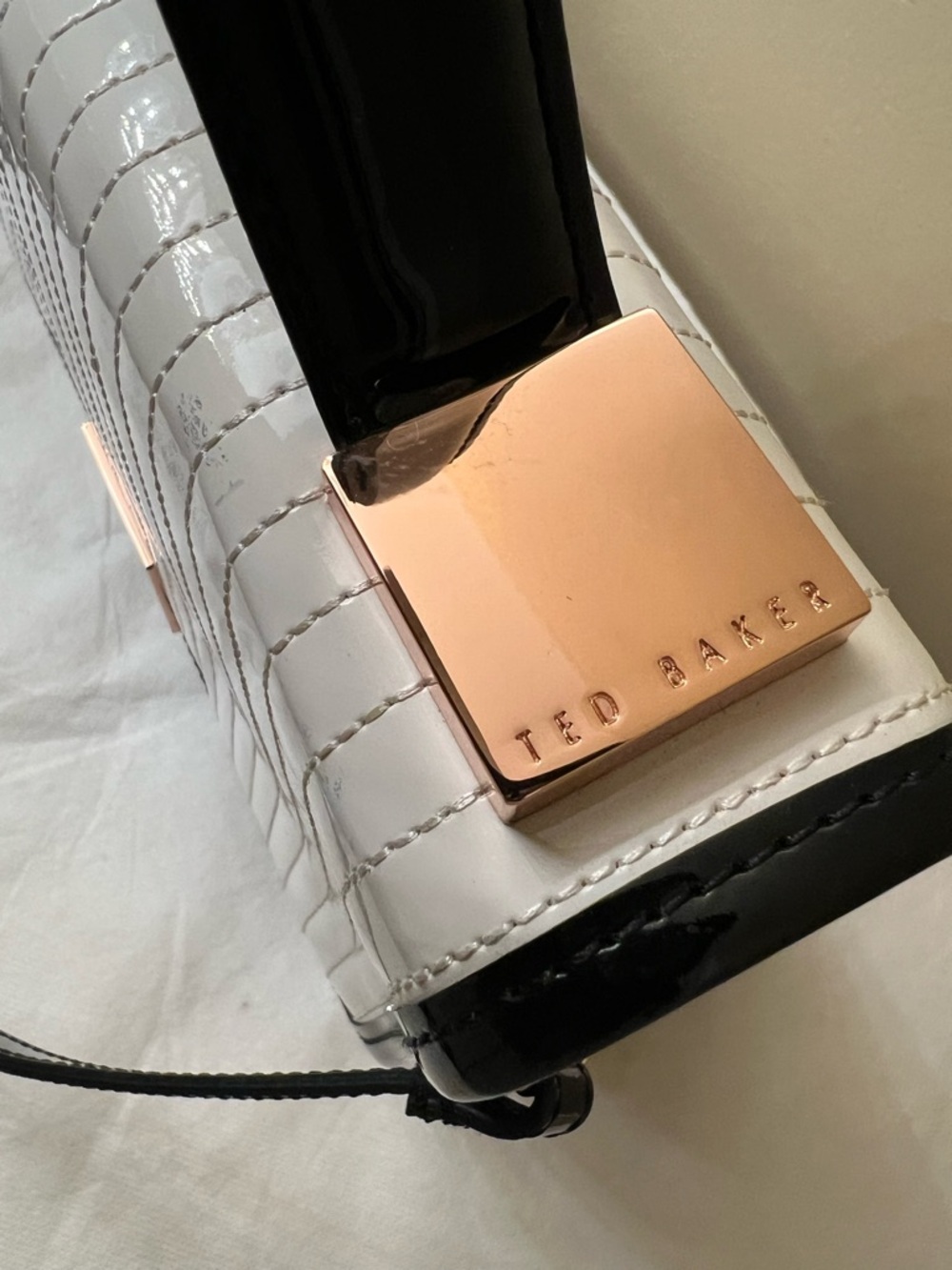Ted Baker Patent Leather Satchel / Crossbody - Picture 5 of 17